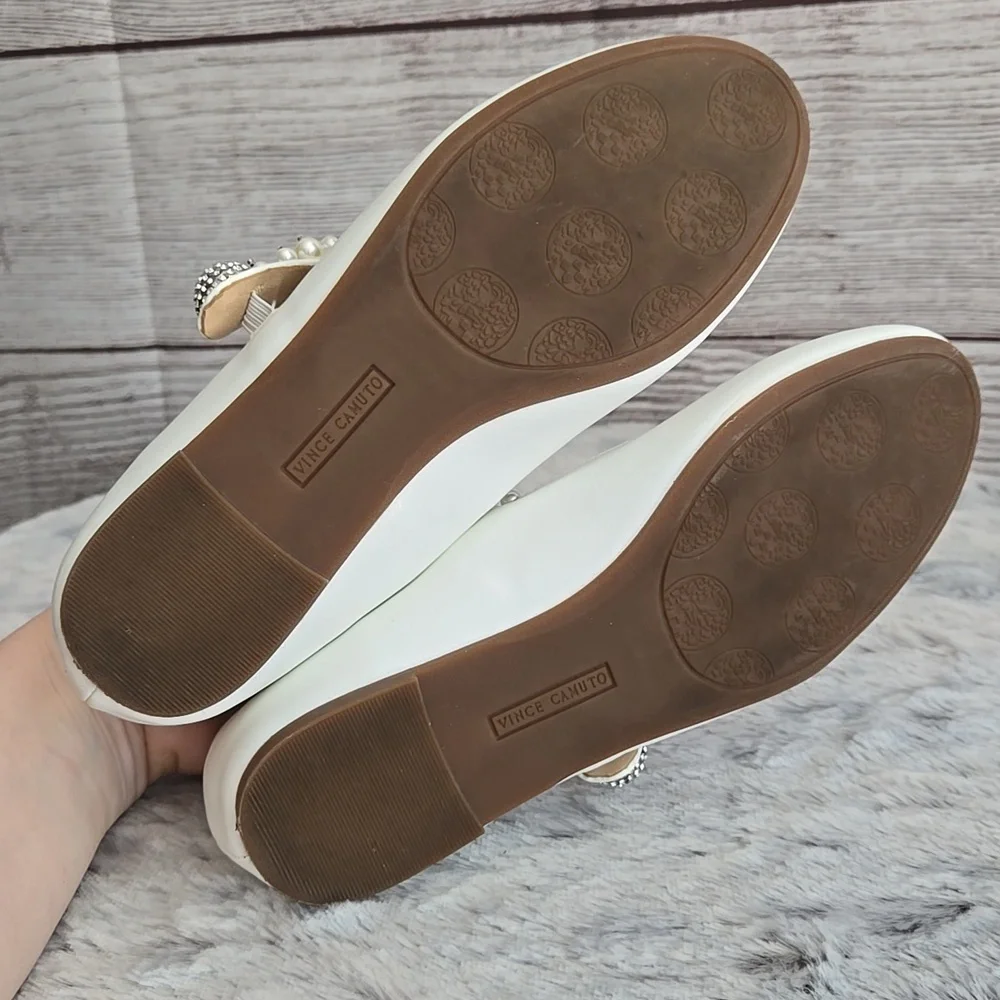 Vince Camuto White Flat Dress Shoes, Girls Size 3.5, Great Condition - Picture 9 of 10